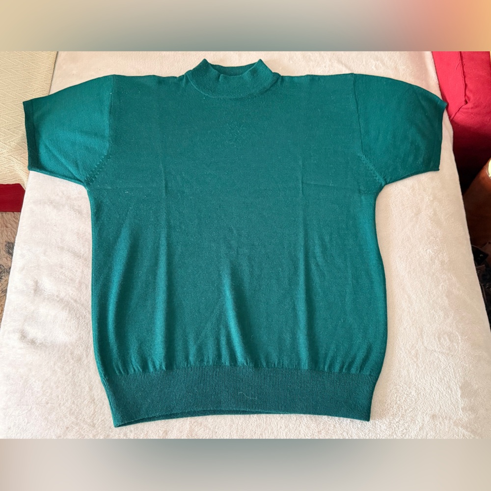 Vintage Liz Claiborne Teal Women’s short sleeve top size 2 plus .